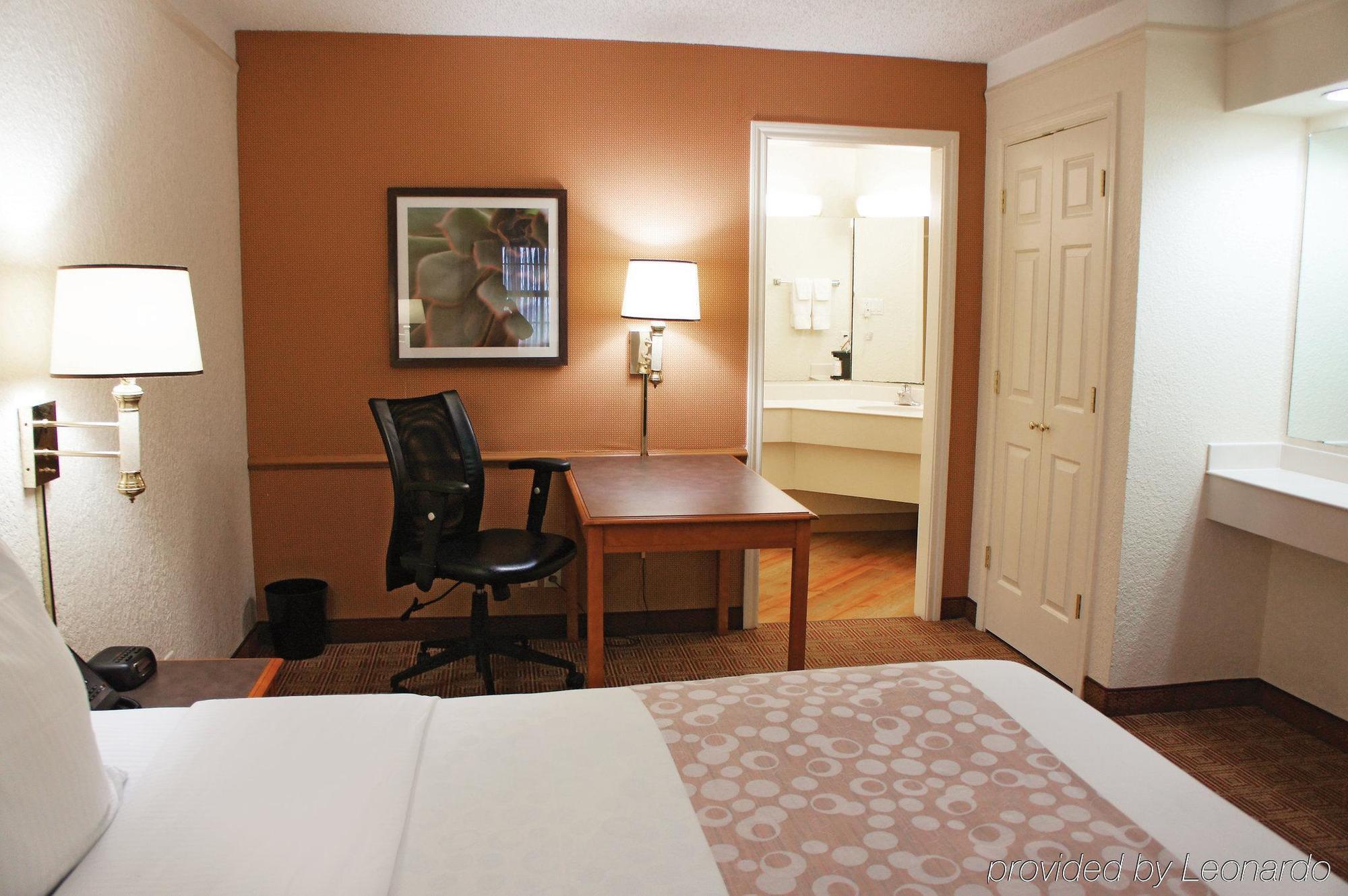 Otel Travelodge By Wyndham Houston Cy-fair